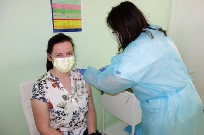 Vakcinačné centrum v Krompachoch zaznamenáva veľký záujem o očkovanie